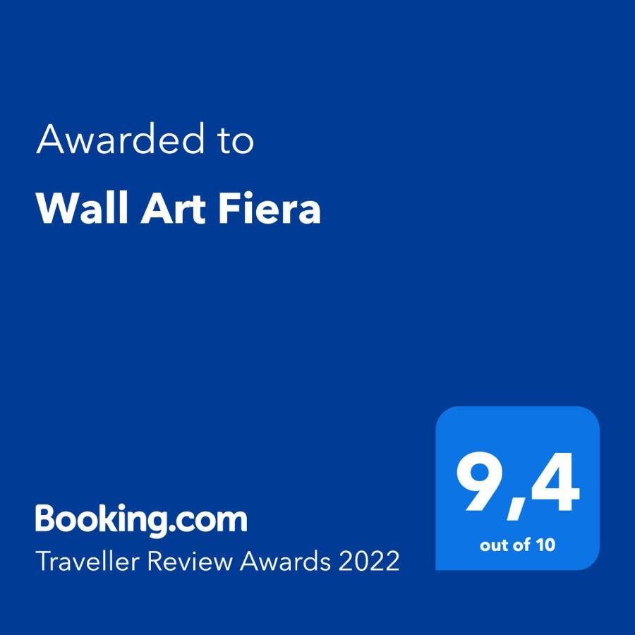 Wall Art Fiera Bologna Bagian luar foto